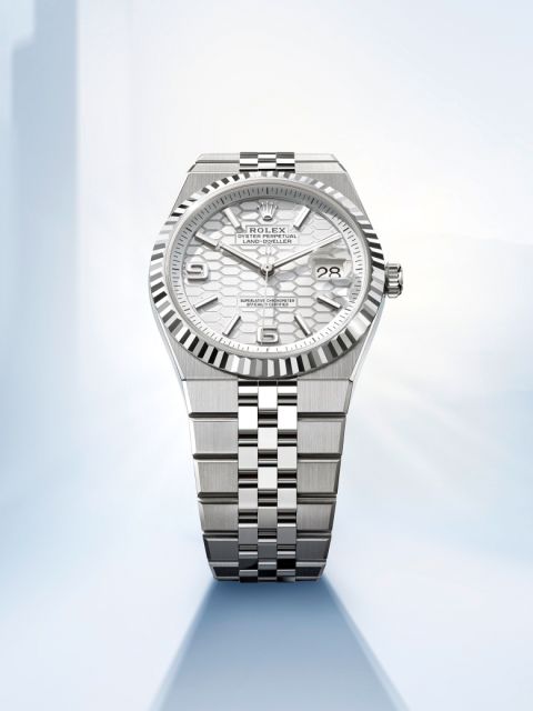 rolex-collections-keep-exploring-land-dweller-landscape