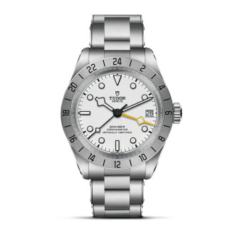 tudor-m79470-0004