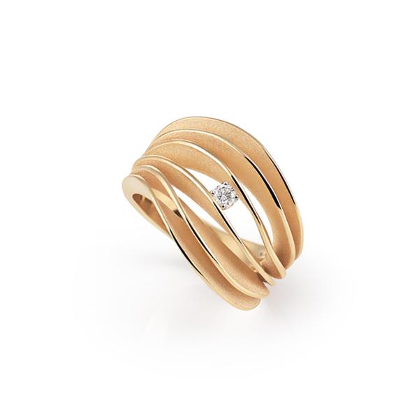 Velaa Star Ring