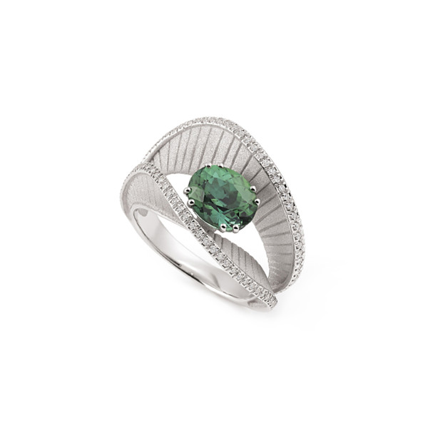 Regina Couture Ring