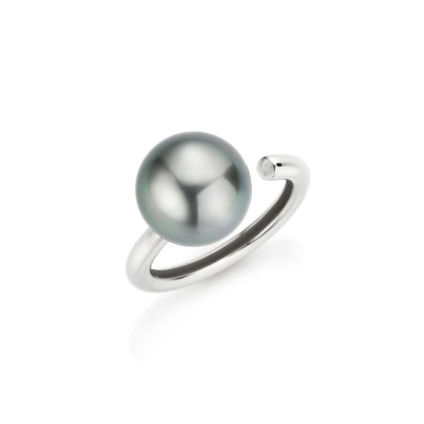 Neoclassic Ring