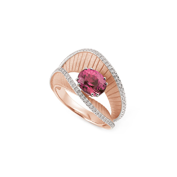 Regina Couture Ring