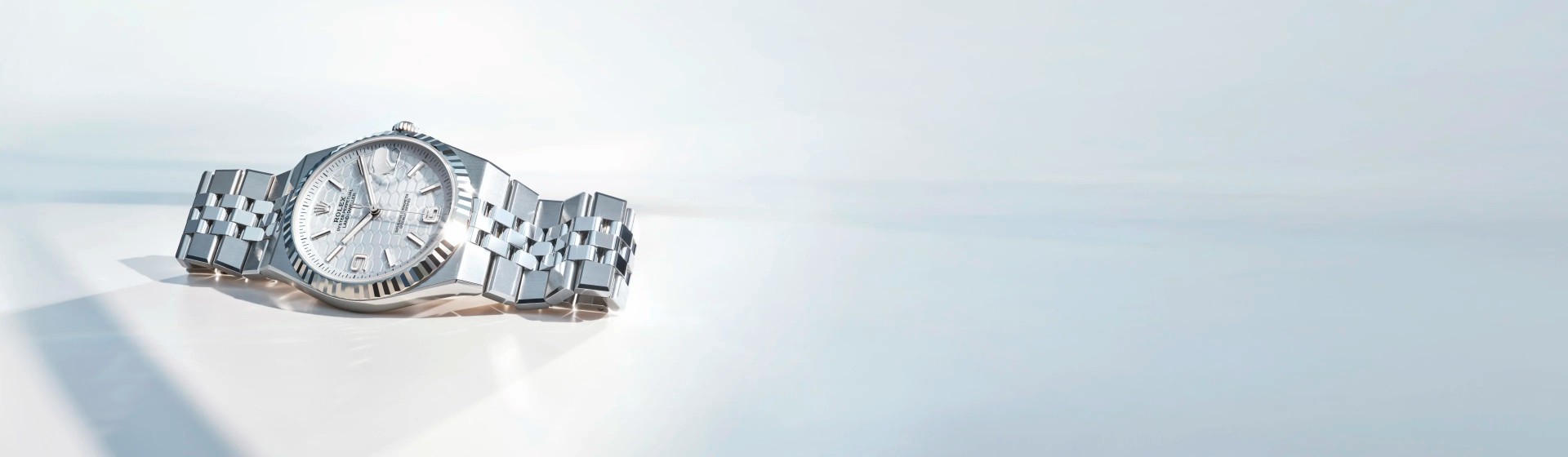 rolex_land-dweller_m127334-0001_rvb_1920x560