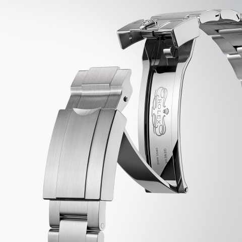 06.Checkerboard_ELMT_2303rlx_002_desktop_1350x1350 06.Checkerboard_ELMT_2303rlx_002_desktop_1350x1350